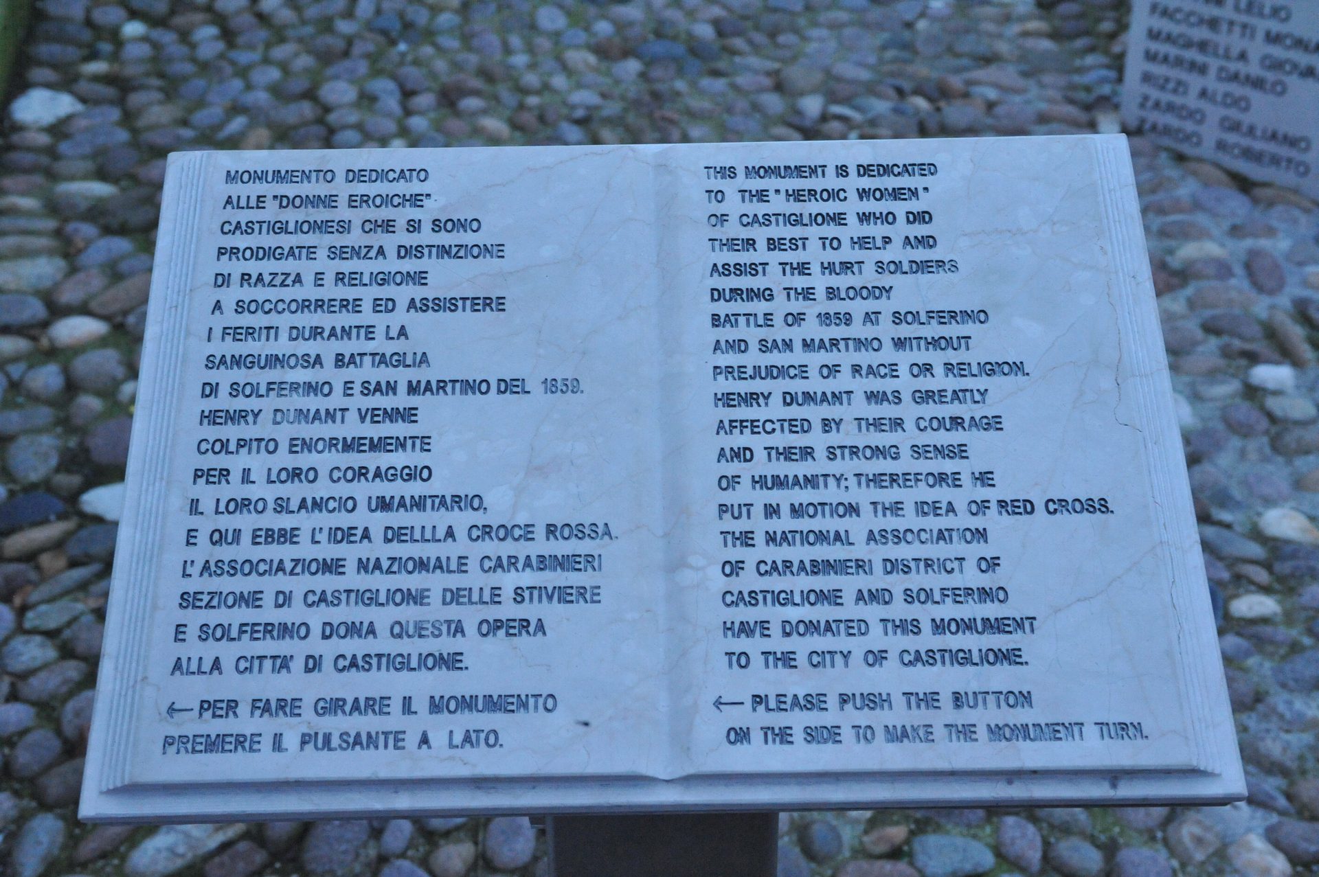 Monument to the Heroic Women of Castiglione (2).JPG